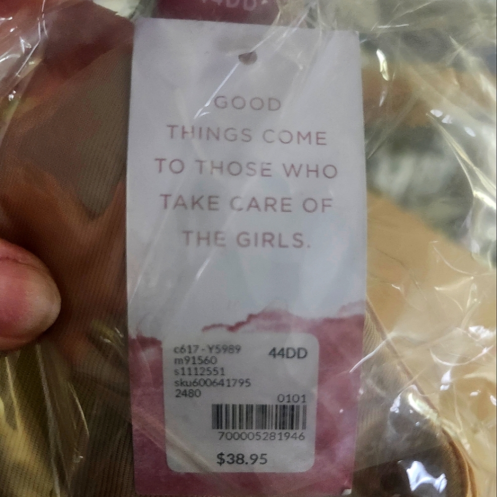 Cacique TShirt Bra, 44DD, NWT, Beige.